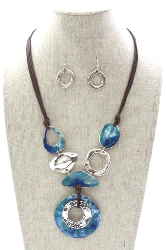 Patina Ring Pendant Necklace Set