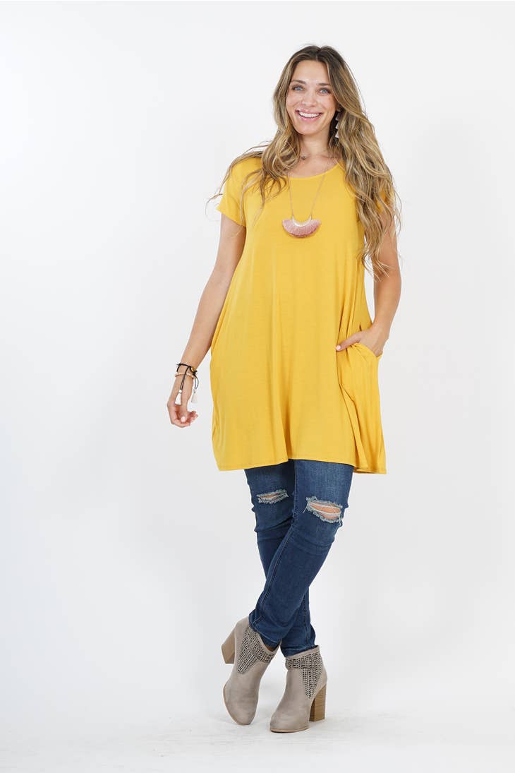 PLUS Short sleeve convertible pocket tunic