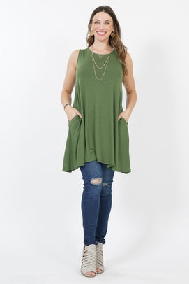 Plus Size Round Neck Sleeveless Two-Pocket Tunic