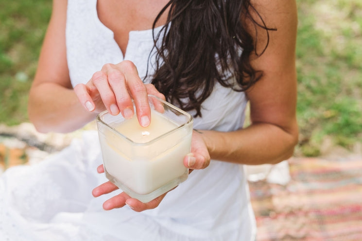 Holiday Spiced Pomegranate: 2-in-1 Soy Lotion Candle - 7oz