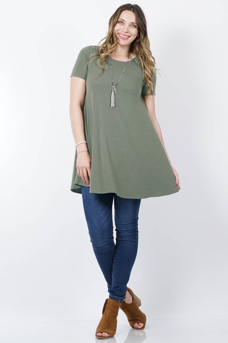 PLUS SIZE side-pocket swing tunic