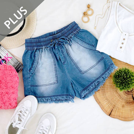 Plus Size Chambray Frayed Hem Shorts With Pockets