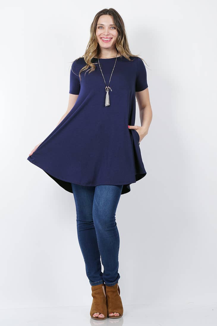 PLUS SIZE side-pocket swing tunic