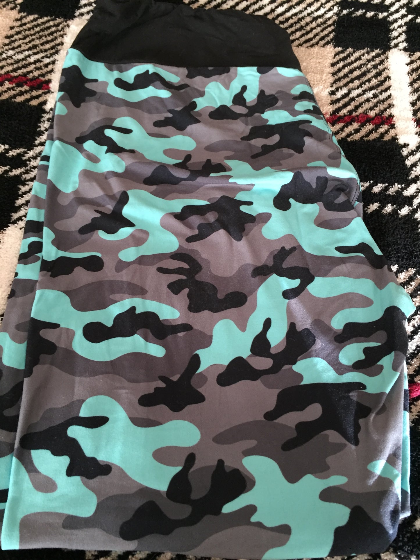 Mint Camo Leggings