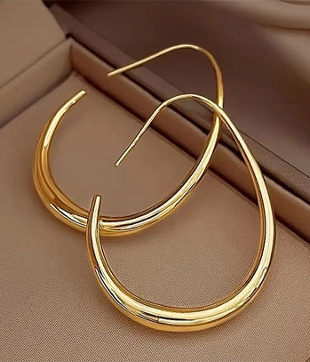 METAL TEARDROP HOOP EARRING